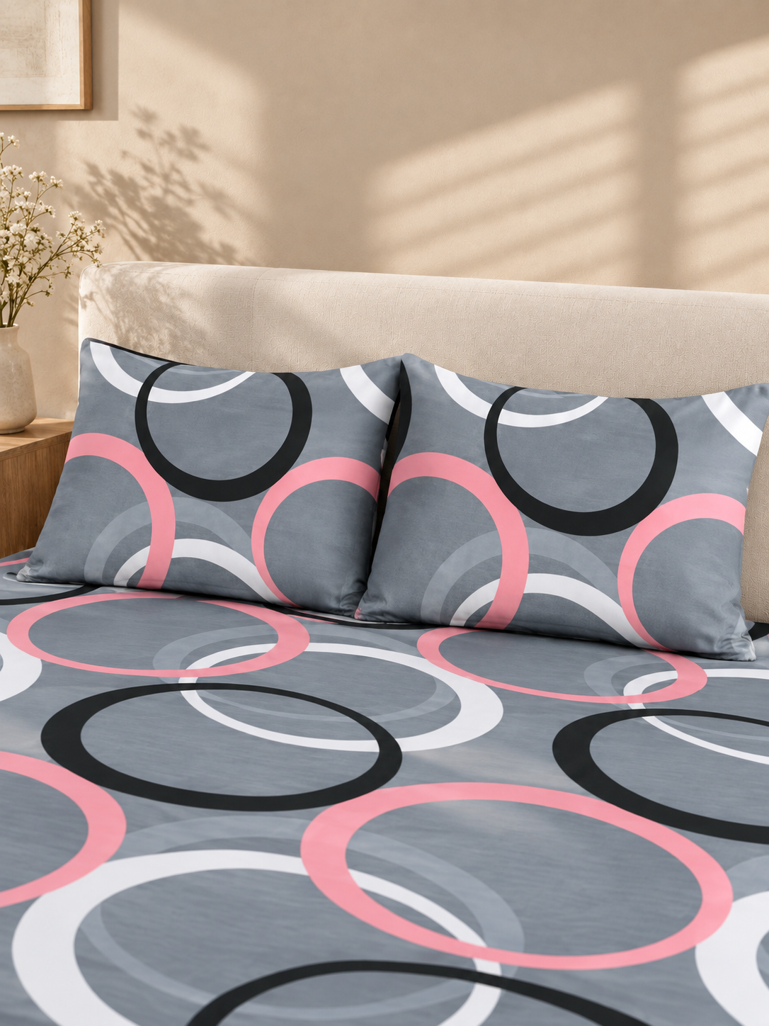 Grey round 220 TC  Fitted Floral Bedsheet Multicolor with 2 Pillow Covers (72X78X Upto 10 Inches) & 360 Degree Elasticated