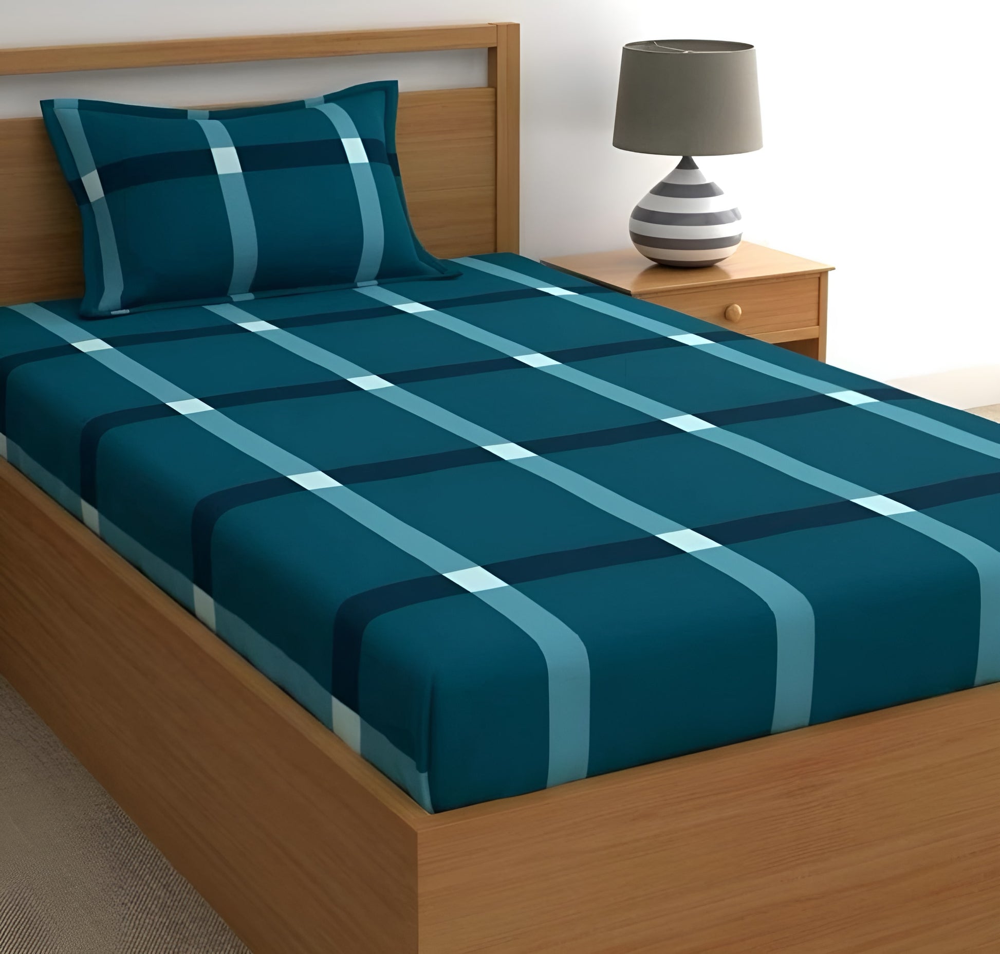 220 TC Single Bed Fitted Bedsheet Having Size 36X72 (Fits Upto 8 Inches Of Mattress)