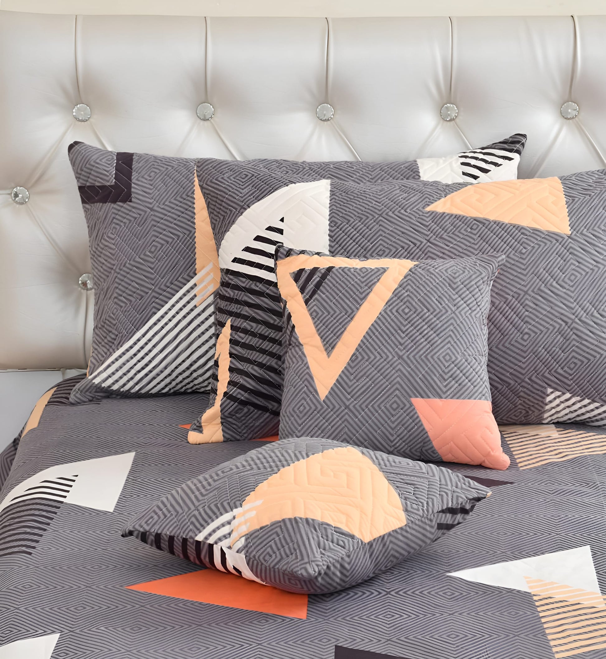 Premium 5-Piece Cotton Bedding Set: Includes 1 Flat Bedsheet, 2 Quilted Zipped Pillow Covers, 2 Quilted Cushion Covers, and 2 Cushion Fillers