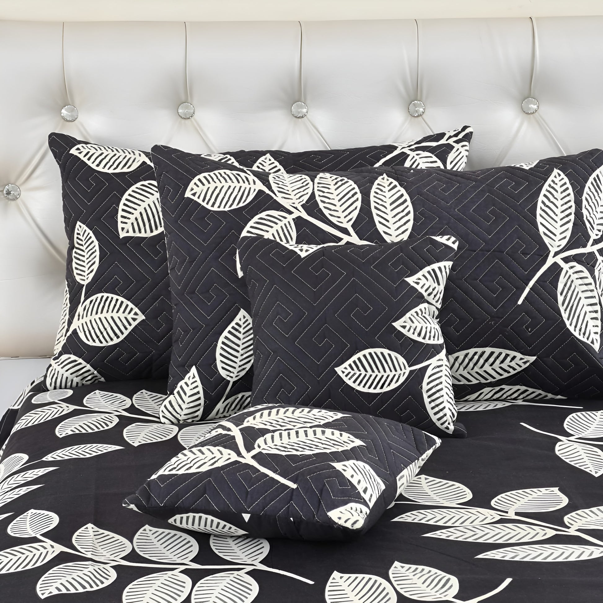Premium 5-Piece Cotton Bedding Set: Includes 1 Flat Bedsheet, 2 Quilted Zipped Pillow Covers, 2 Quilted Cushion Covers, and 2 Cushion Fillers